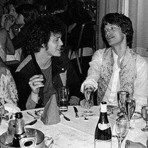 酒店双飞两个美女p
